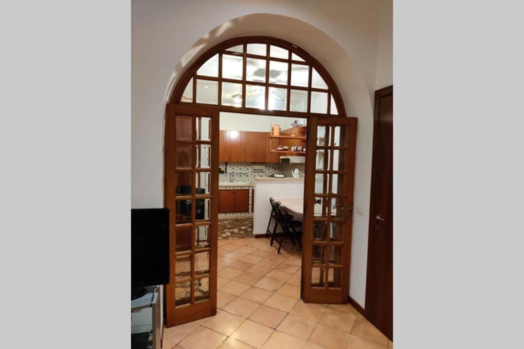 Lanza Tomasi Apartment - Centre Рим Экстерьер фото